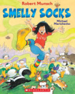 Book cover of SMELLY SOCKS
