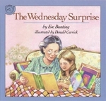 Book cover of WEDNESDAY SURPRISE