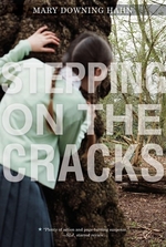Book cover of STEPPING ON THE CRACKS