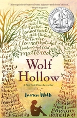 Book cover of WOLF HOLLOW