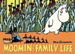 Book cover of MOOMIN & FAMILY LIFE