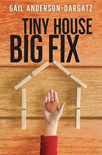 Book cover of TINY HOUSE BIG FIX