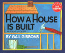 Book cover of HOW A HOUSE IS BUILT